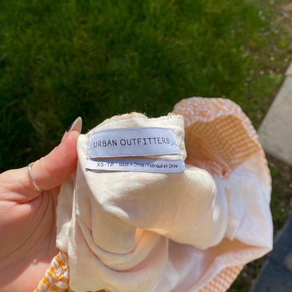 Yellow plaid dress. - Picture 3 of 3